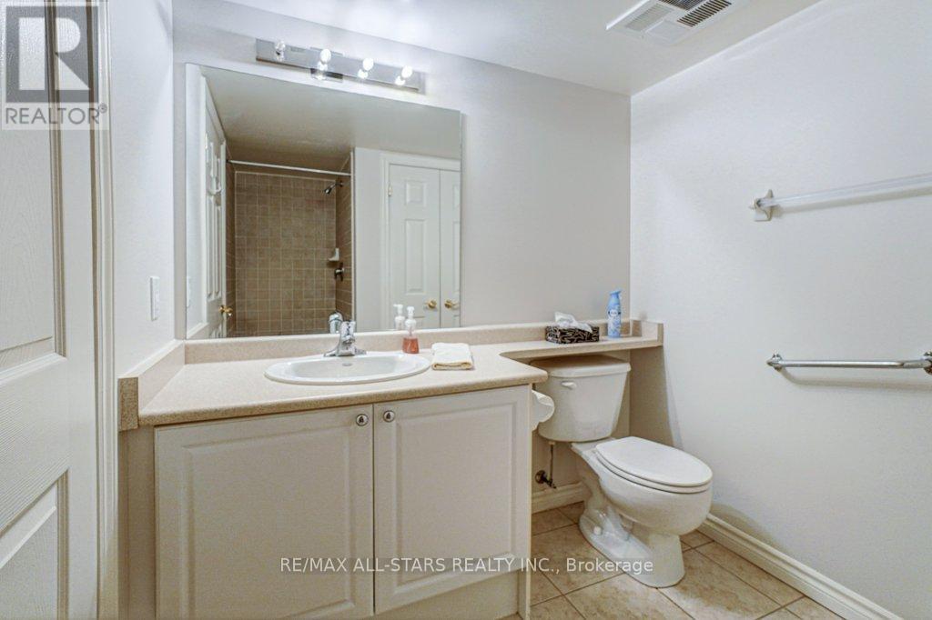 #214 22 JAMES HILL COURT - 32