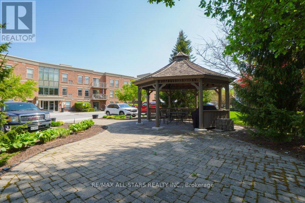 #214 22 JAMES HILL COURT - 42