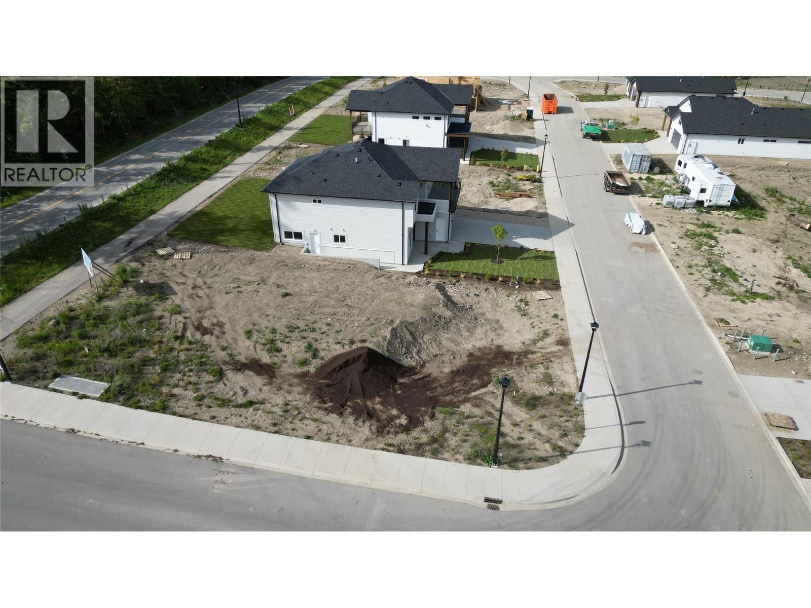 6811 42 Street NE, Salmon Arm