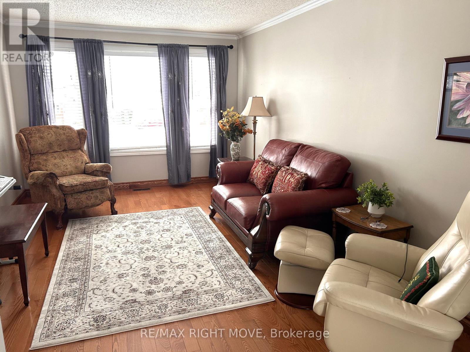 15 WATSON COURT - 10