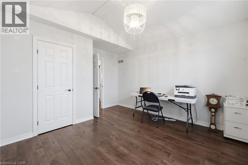 57 TANGLEWOOD Drive - 27