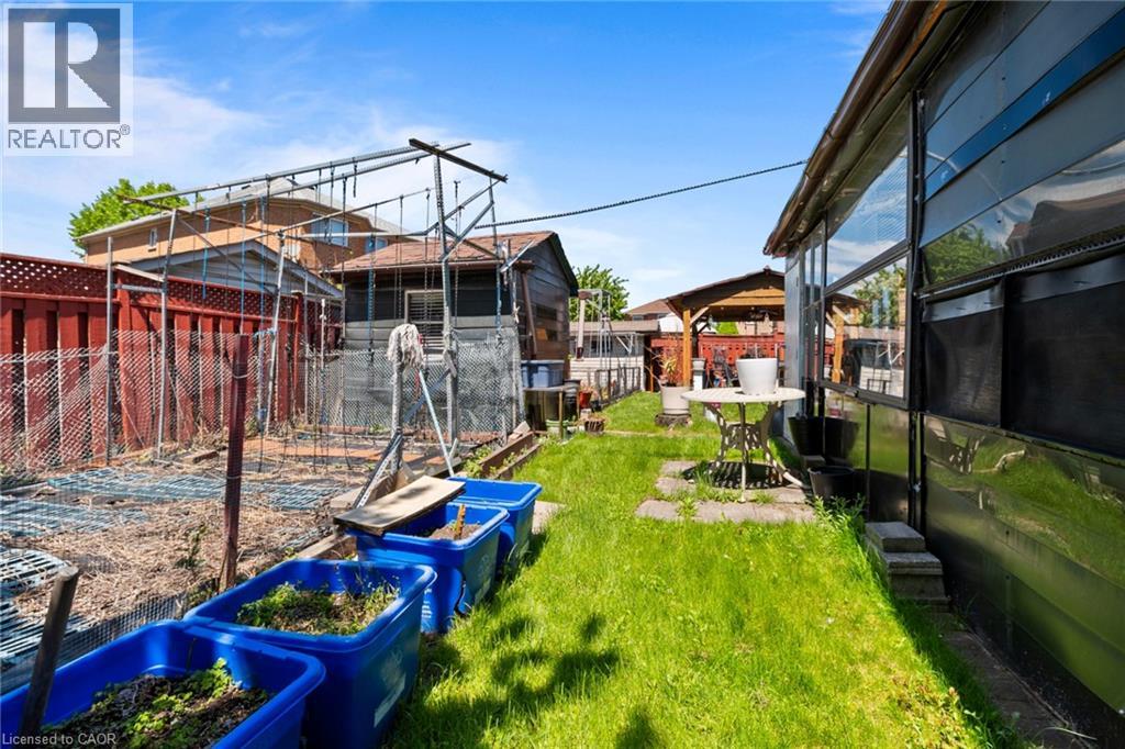 1263 BANTHAM Street - 33