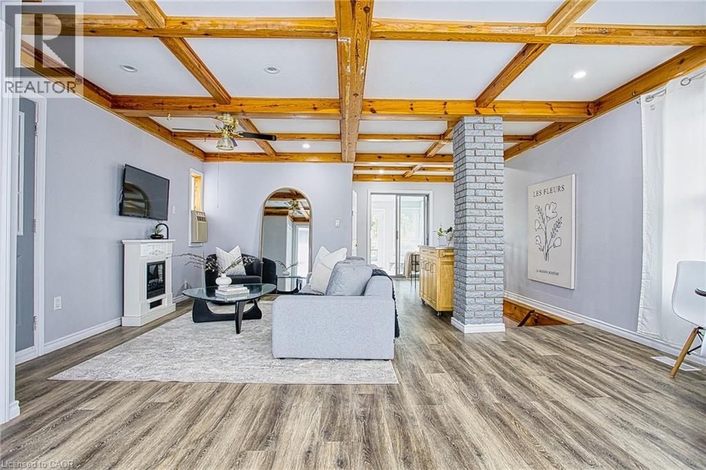 68 RIVERSIDE Drive - 5
