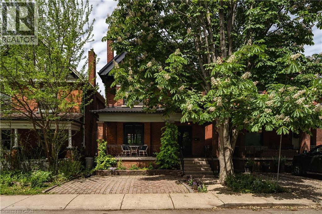 44 ST CLAIR Avenue - 3