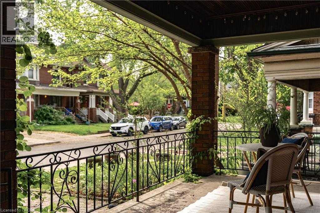 44 ST CLAIR Avenue - 8