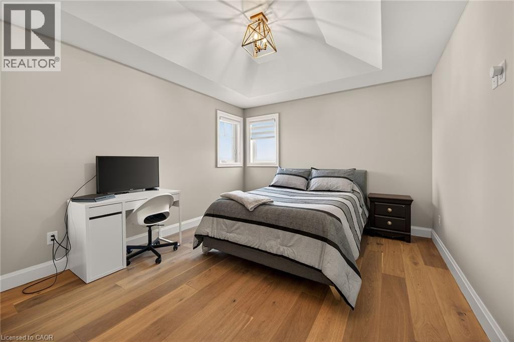 747 VERNON Place - 27