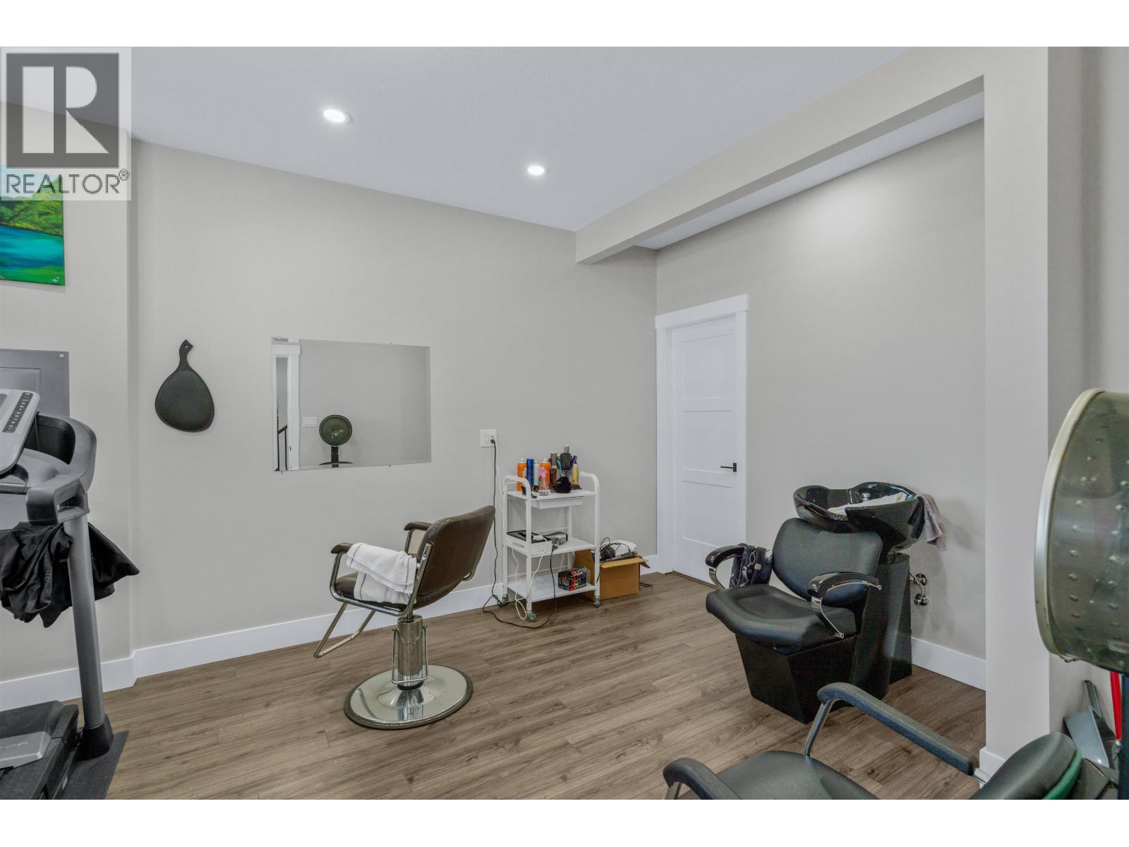 2443 ROWE STREET, Prince George