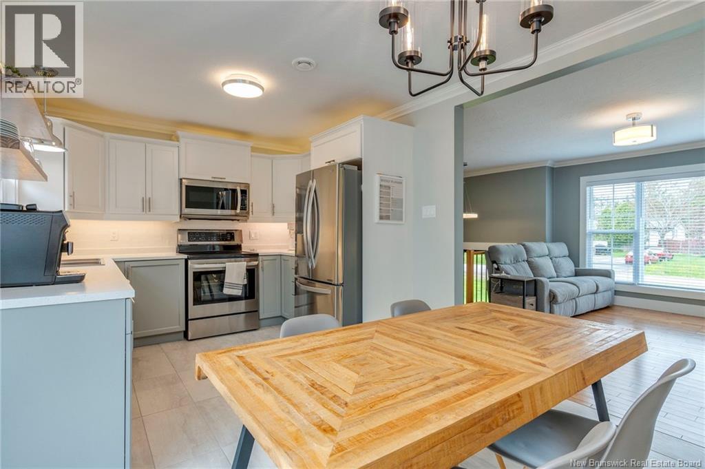 14 Chestnut Crescent - 13