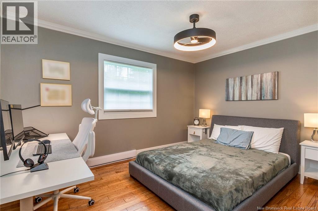 14 Chestnut Crescent - 24