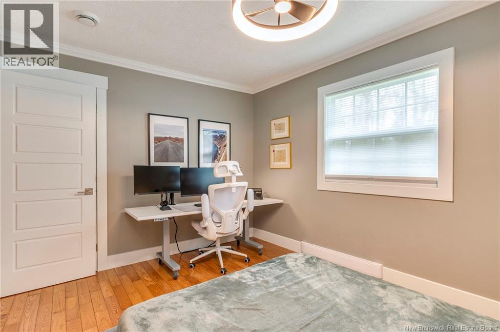 14 Chestnut Crescent - 26