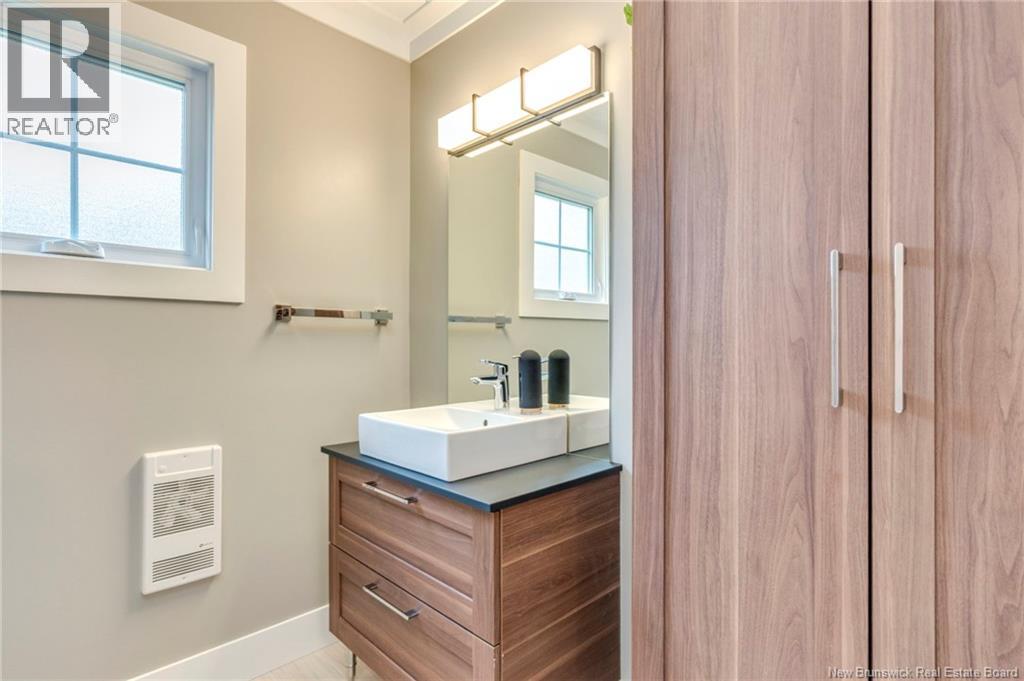 14 Chestnut Crescent - 28