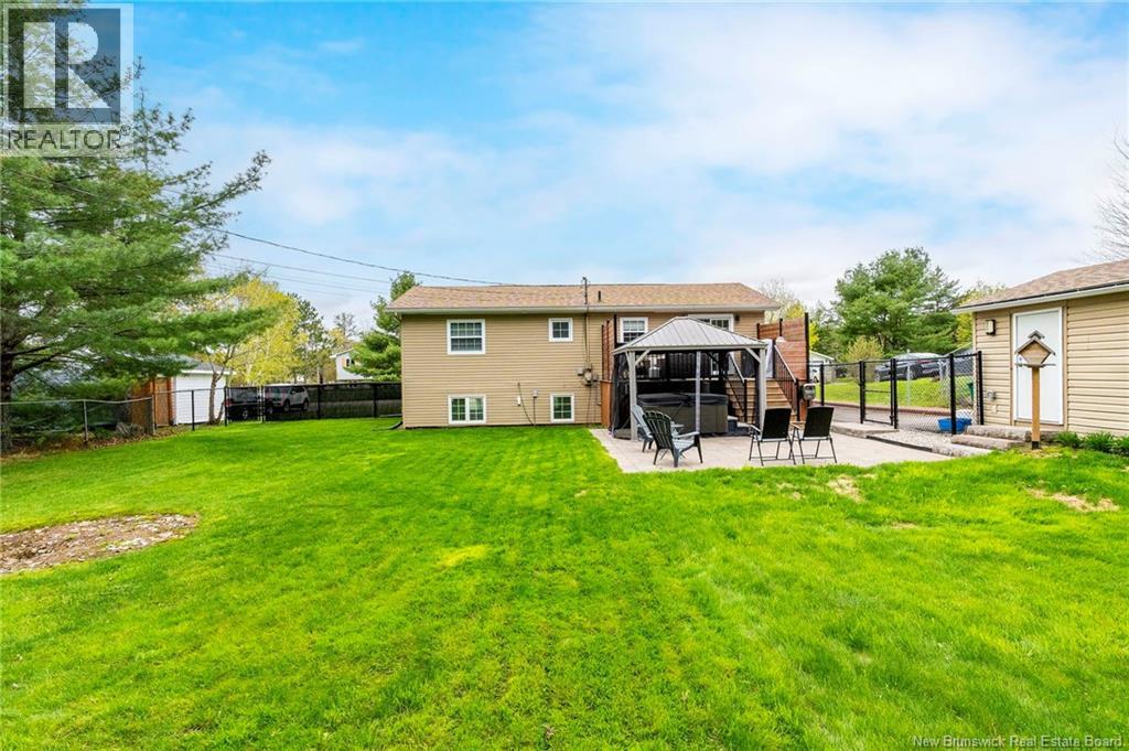 14 Chestnut Crescent - Image 3