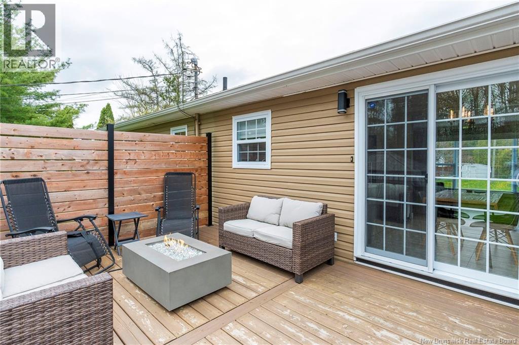 14 Chestnut Crescent - 43