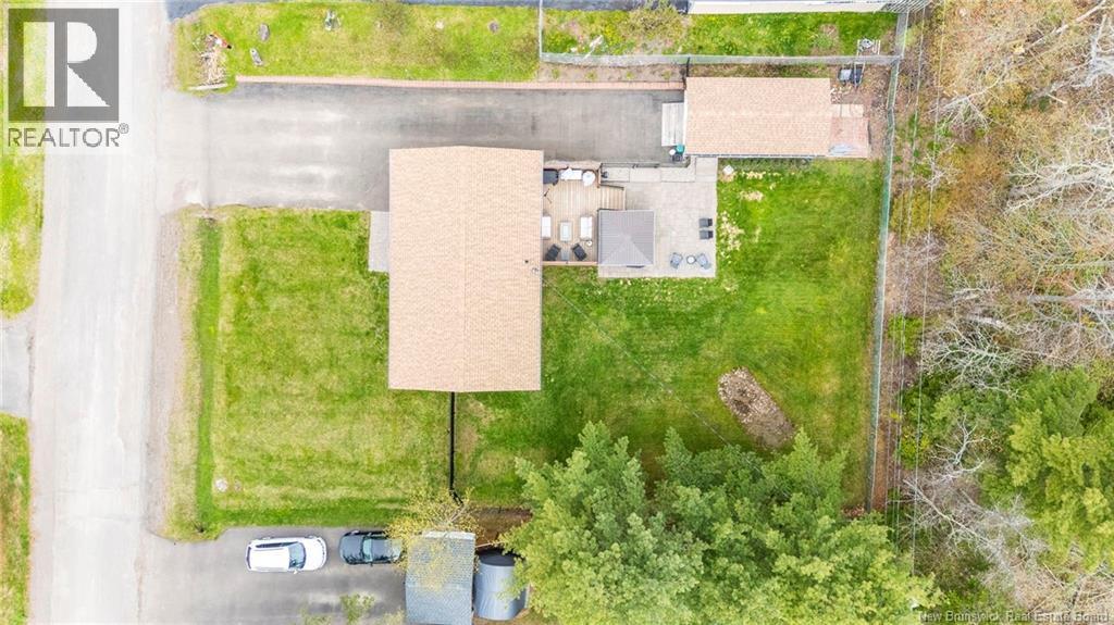 14 Chestnut Crescent - 48
