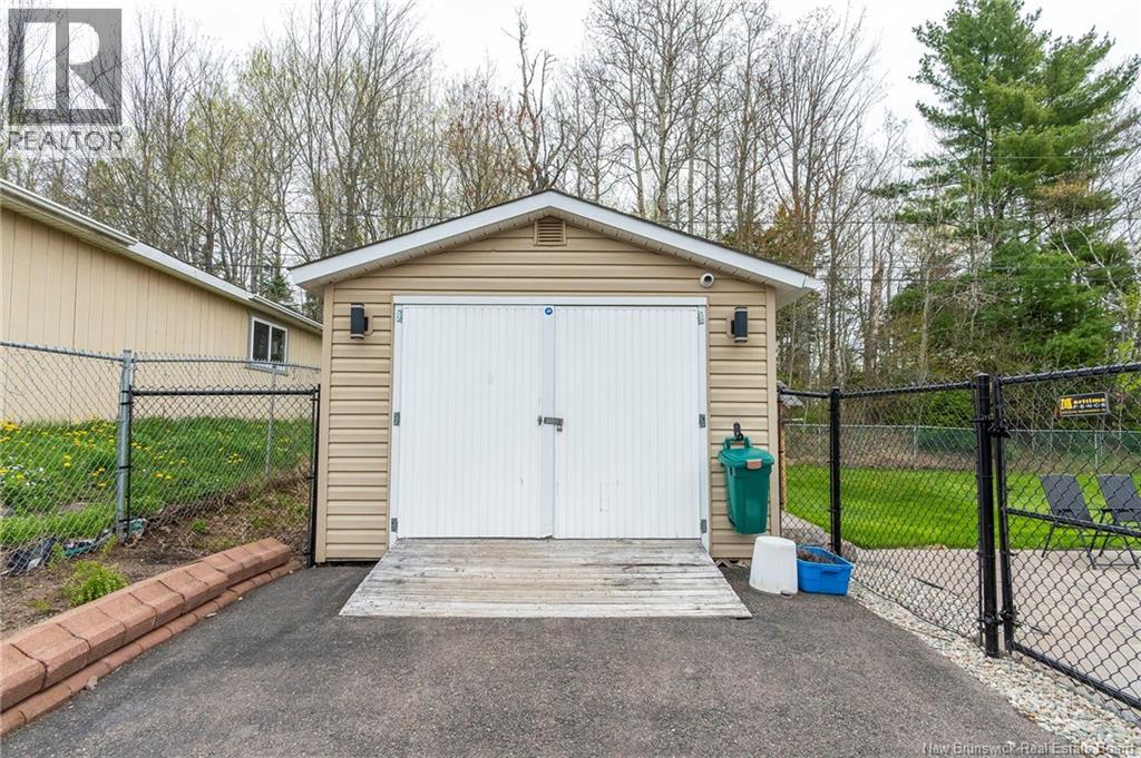 14 Chestnut Crescent - 50