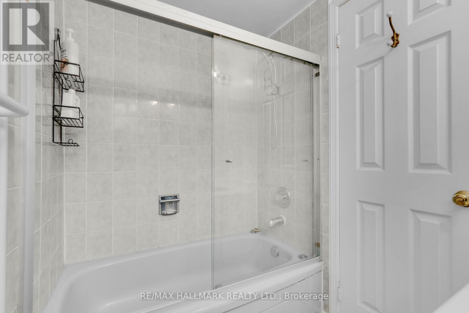 3310 GREENBELT CRESCENT - 24