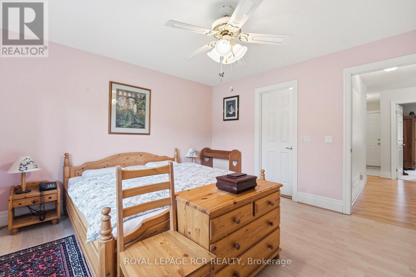 #1 28 REDDINGTON DRIVE - 15