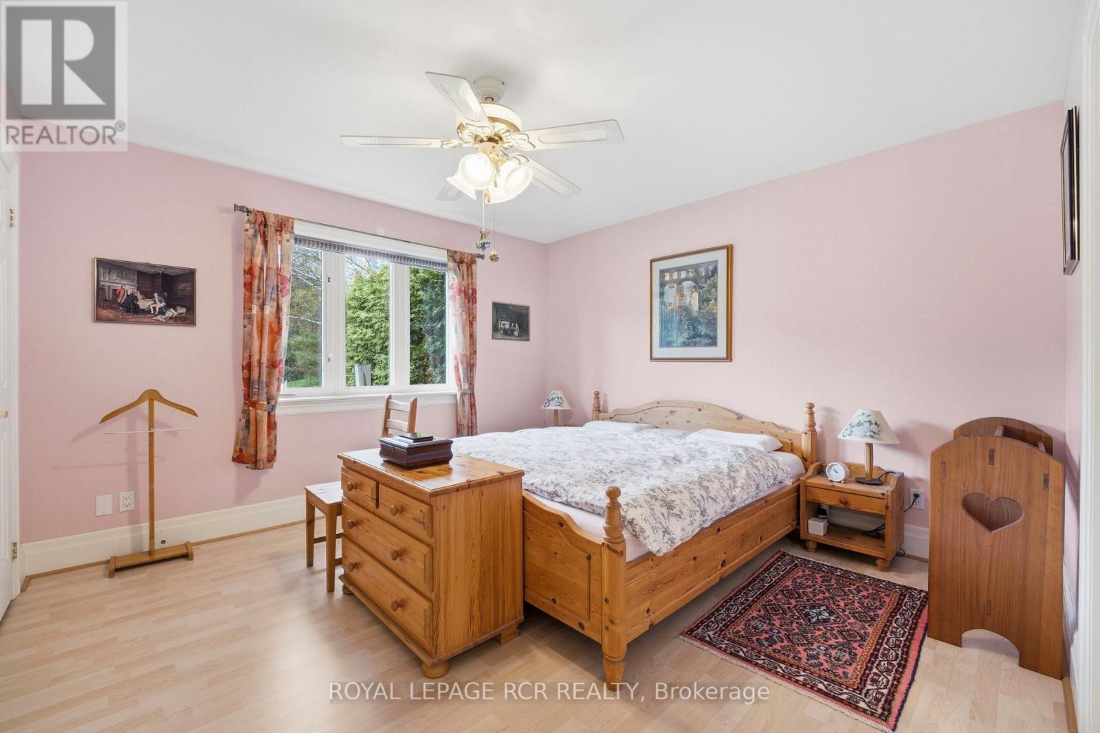 #1 28 REDDINGTON DRIVE - 16