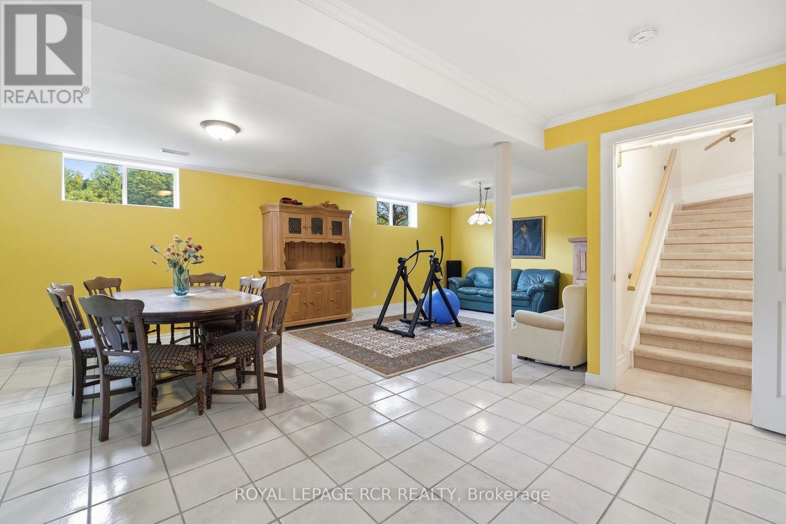 #1 28 REDDINGTON DRIVE - 22