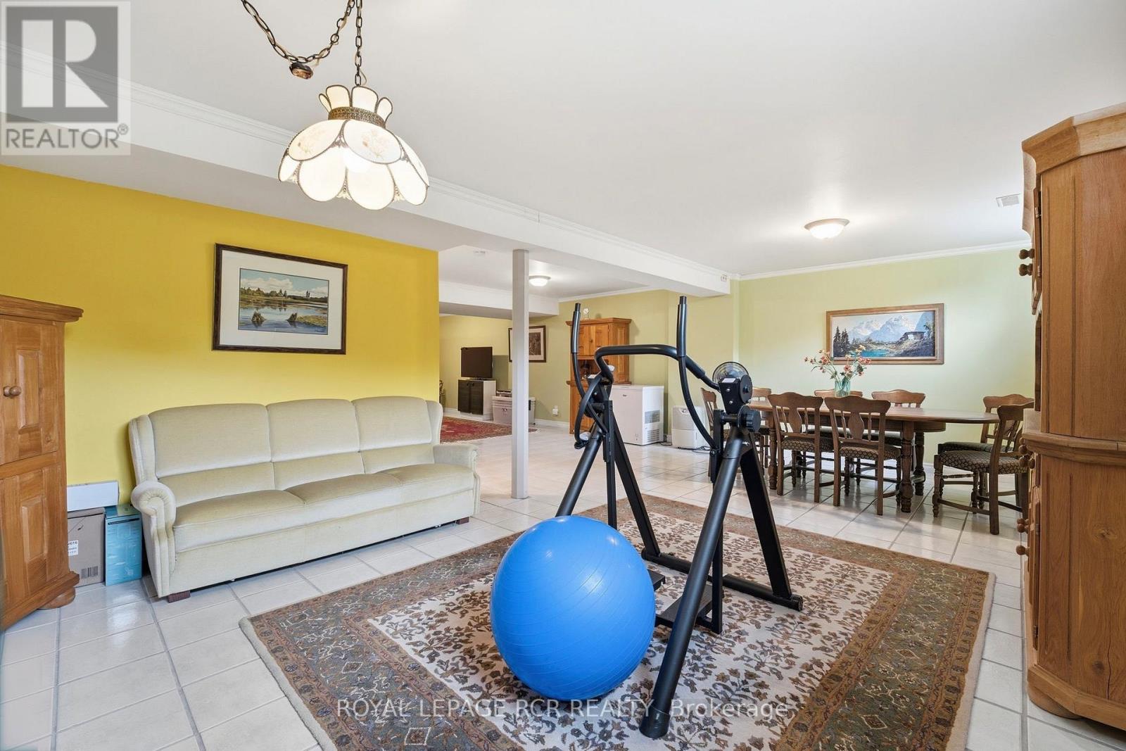 #1 28 REDDINGTON DRIVE - 24