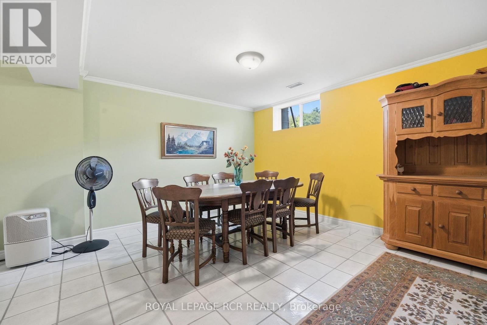 #1 28 REDDINGTON DRIVE - 25