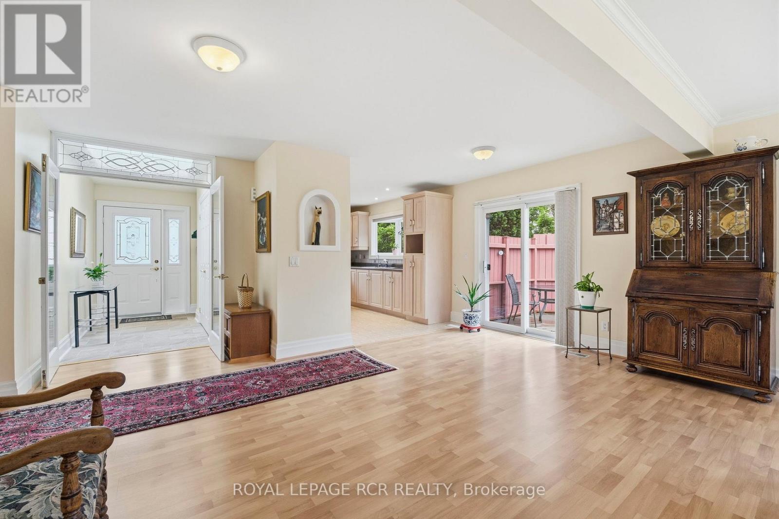 #1 28 REDDINGTON DRIVE - 4