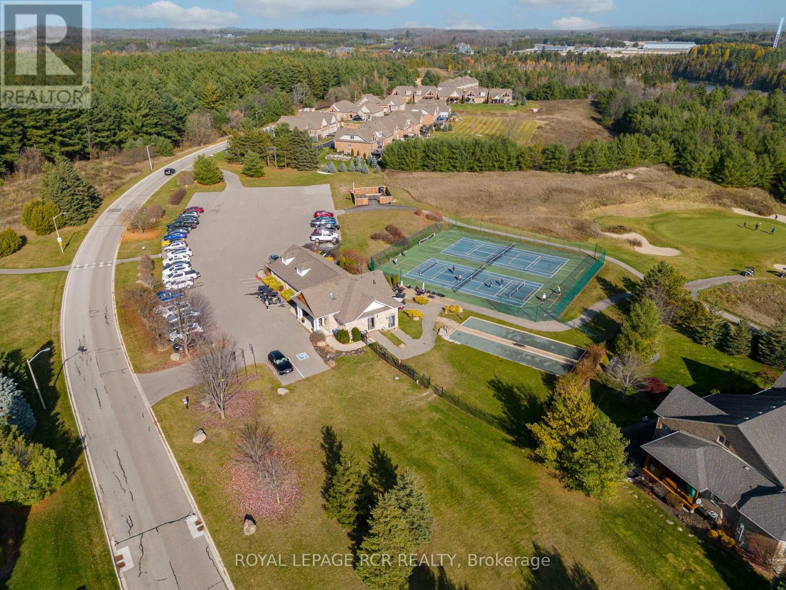 #1 28 REDDINGTON DRIVE - 40