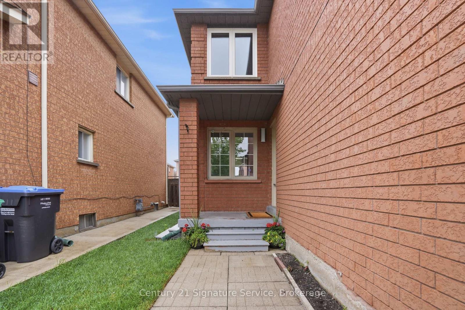 3811 DENSBURY DRIVE - 4