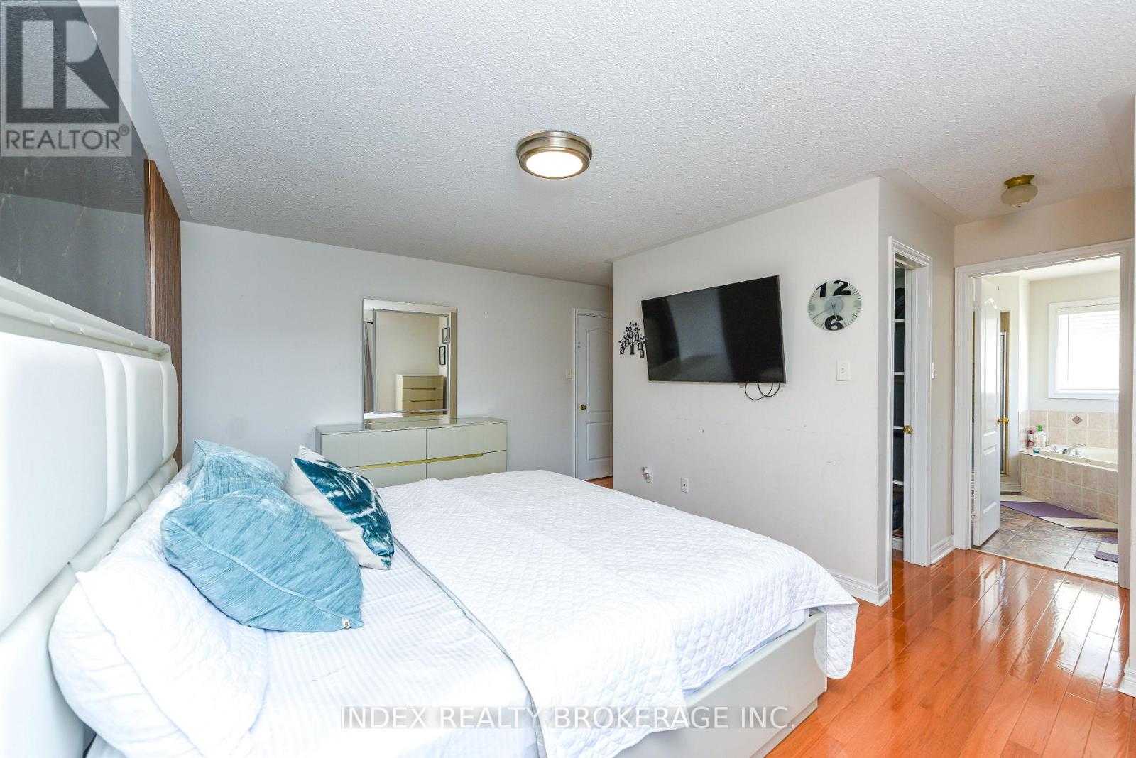54 DWELLERS ROAD - 29