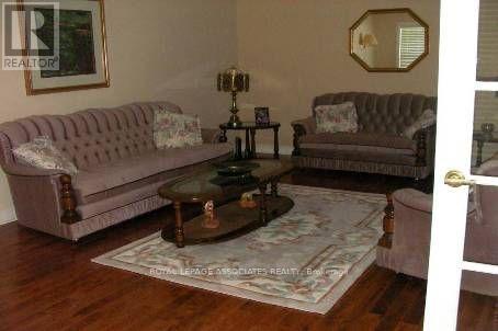 30 MADRID CRESCENT - Image 2