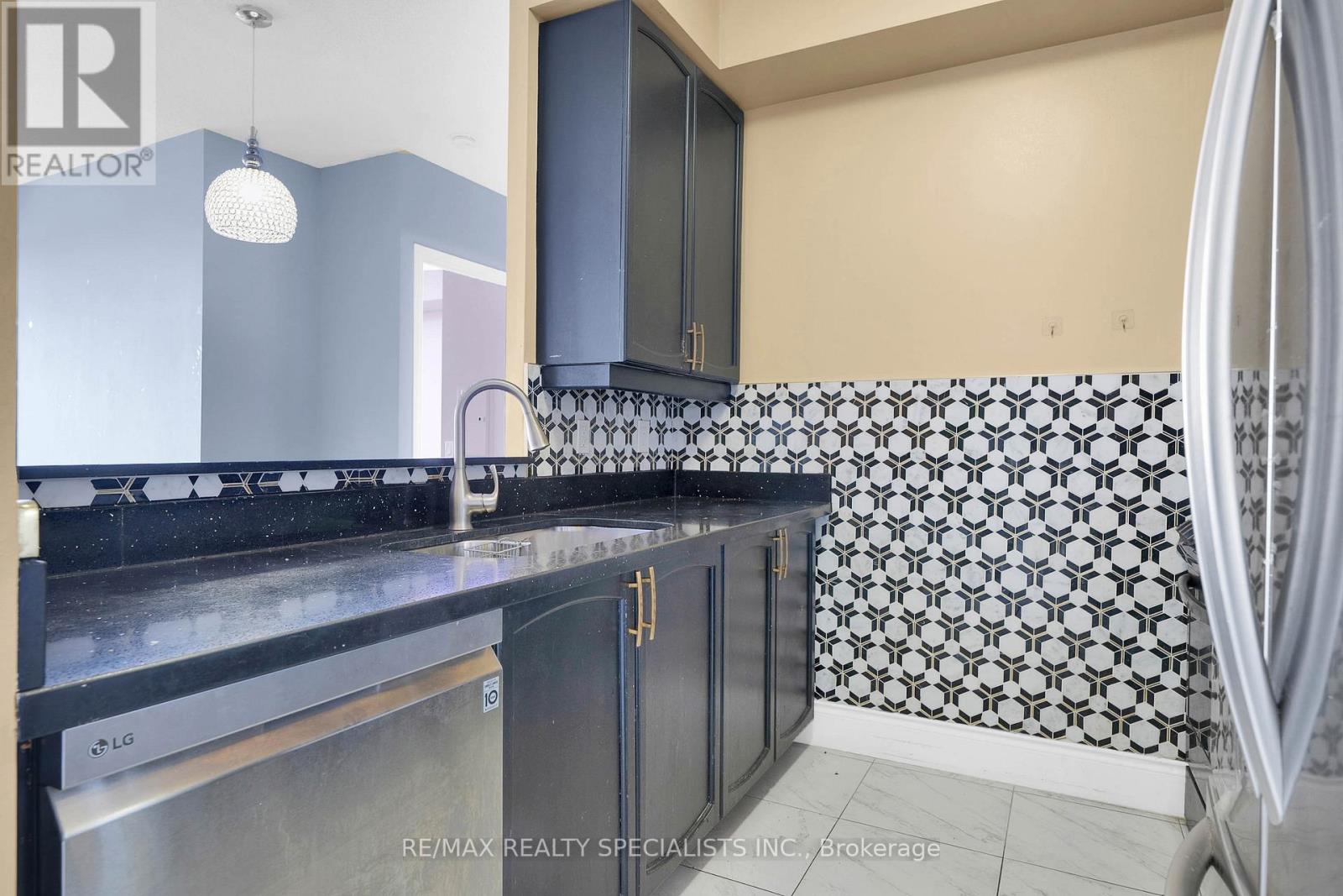 #1404 710 HUMBERWOOD BOULEVARD - 10