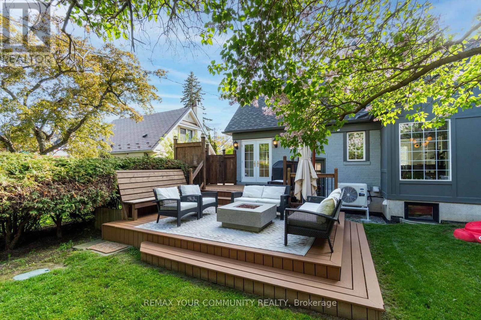 1445 ISLINGTON AVENUE - 32