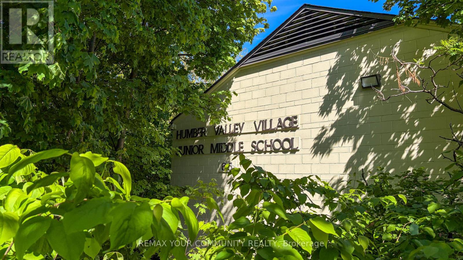 1445 ISLINGTON AVENUE - 46
