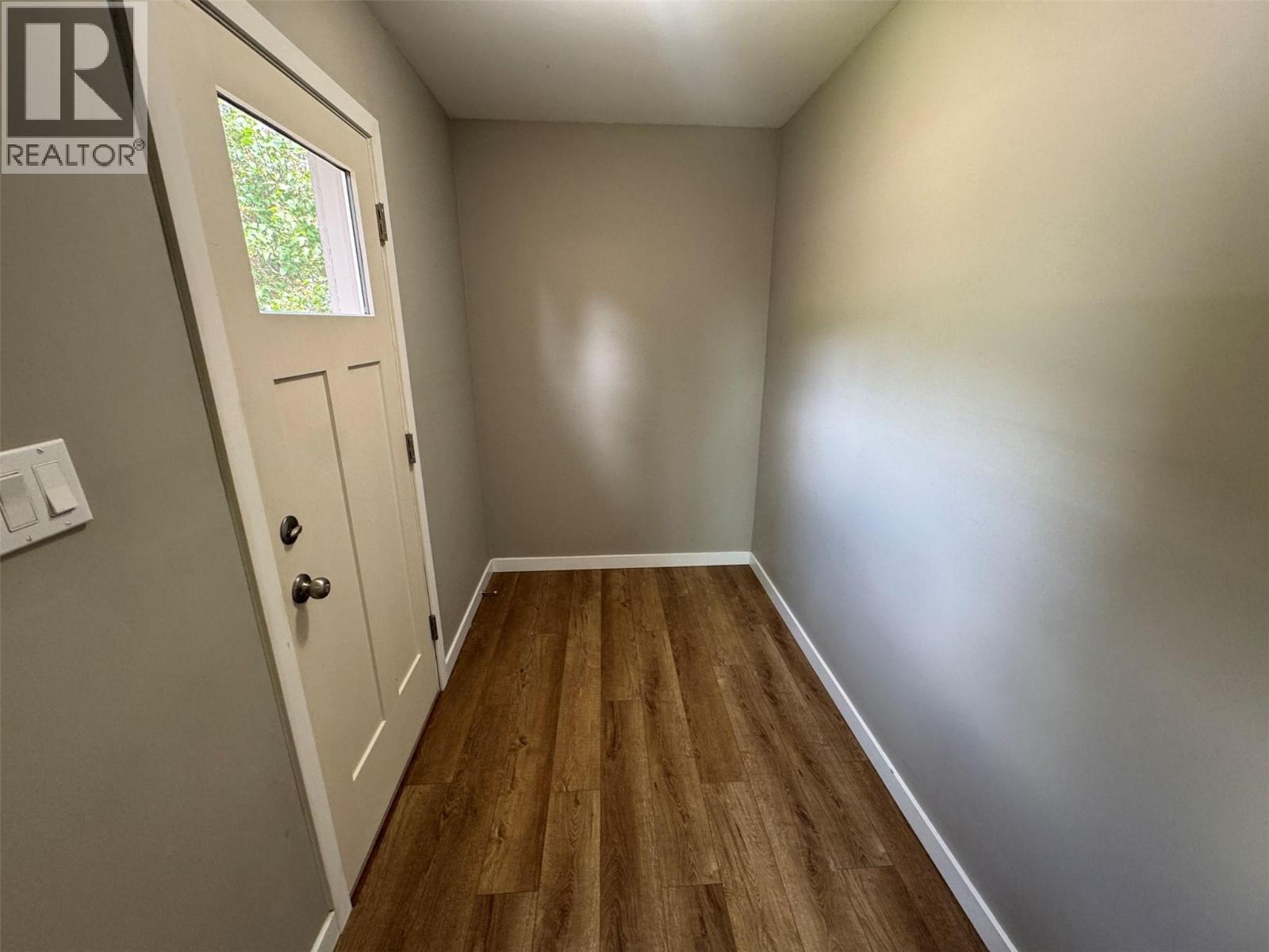 234 Copper Avenue N - Image 3