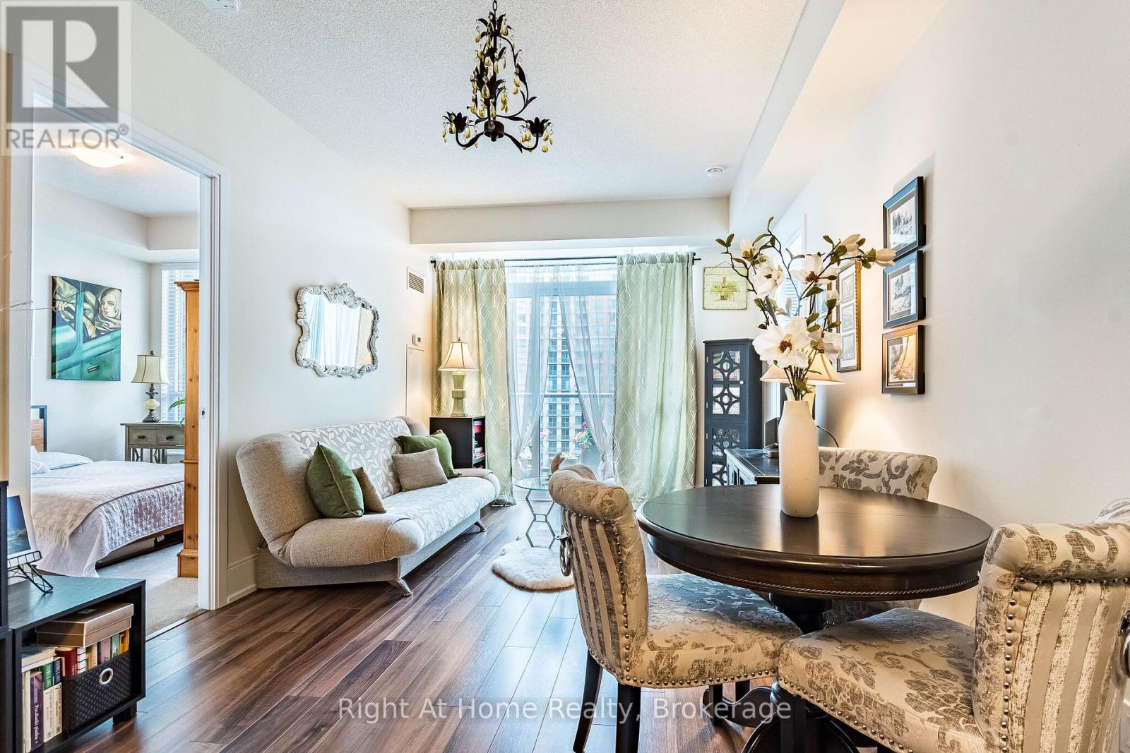 #1303 15 VIKING LANE - Image 18