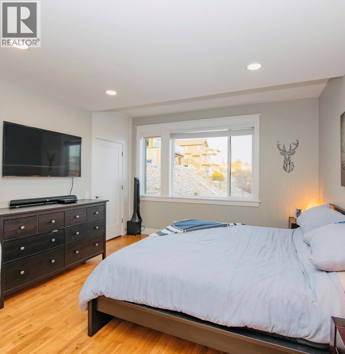 7505 Kennedy Lane, Vernon