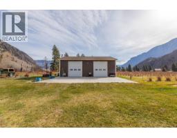 3pc Bathroom - 3210 / 3208 Cory Road, Keremeos, BC V0H1N0 Photo 16