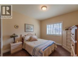 Living room - 3210 / 3208 Cory Road, Keremeos, BC V0H1N0 Photo 9