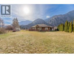 3210 / 3208 Cory Road, Keremeos, BC V0H1N0 Photo 27