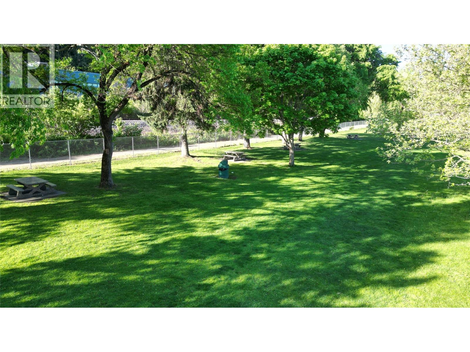 4301 69 Avenue NE, Salmon Arm