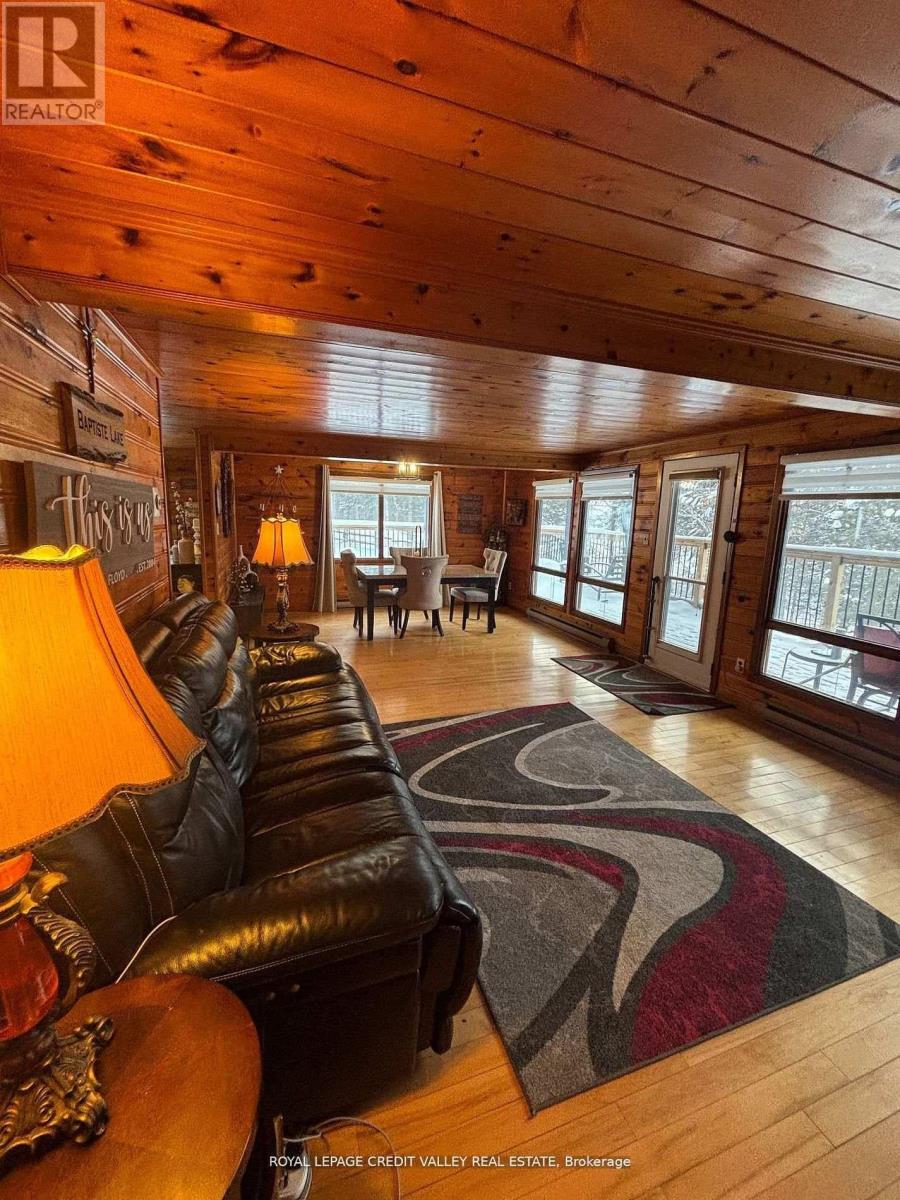 992 SOUTH BAPTISTE LAKE ROAD - 16