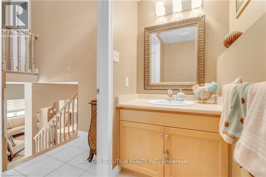 115 ERIKA CRESCENT - 27