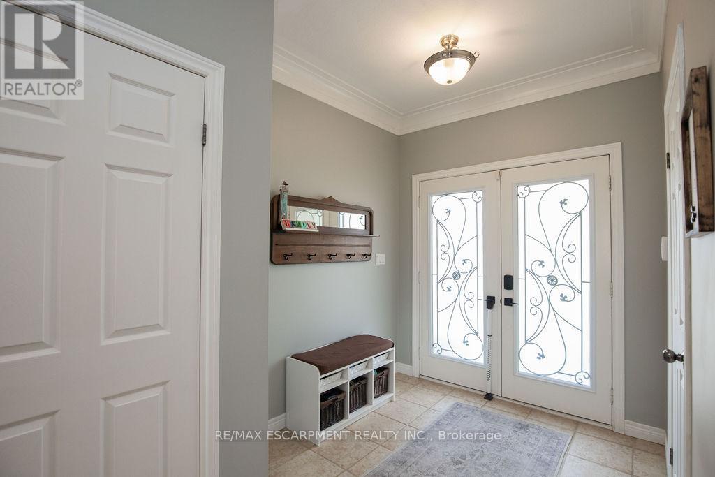 15 MEADOWBANK DRIVE - 11
