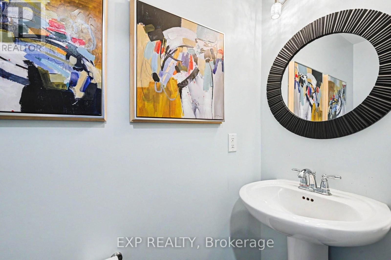 28 STREAMBANK STREET - 8