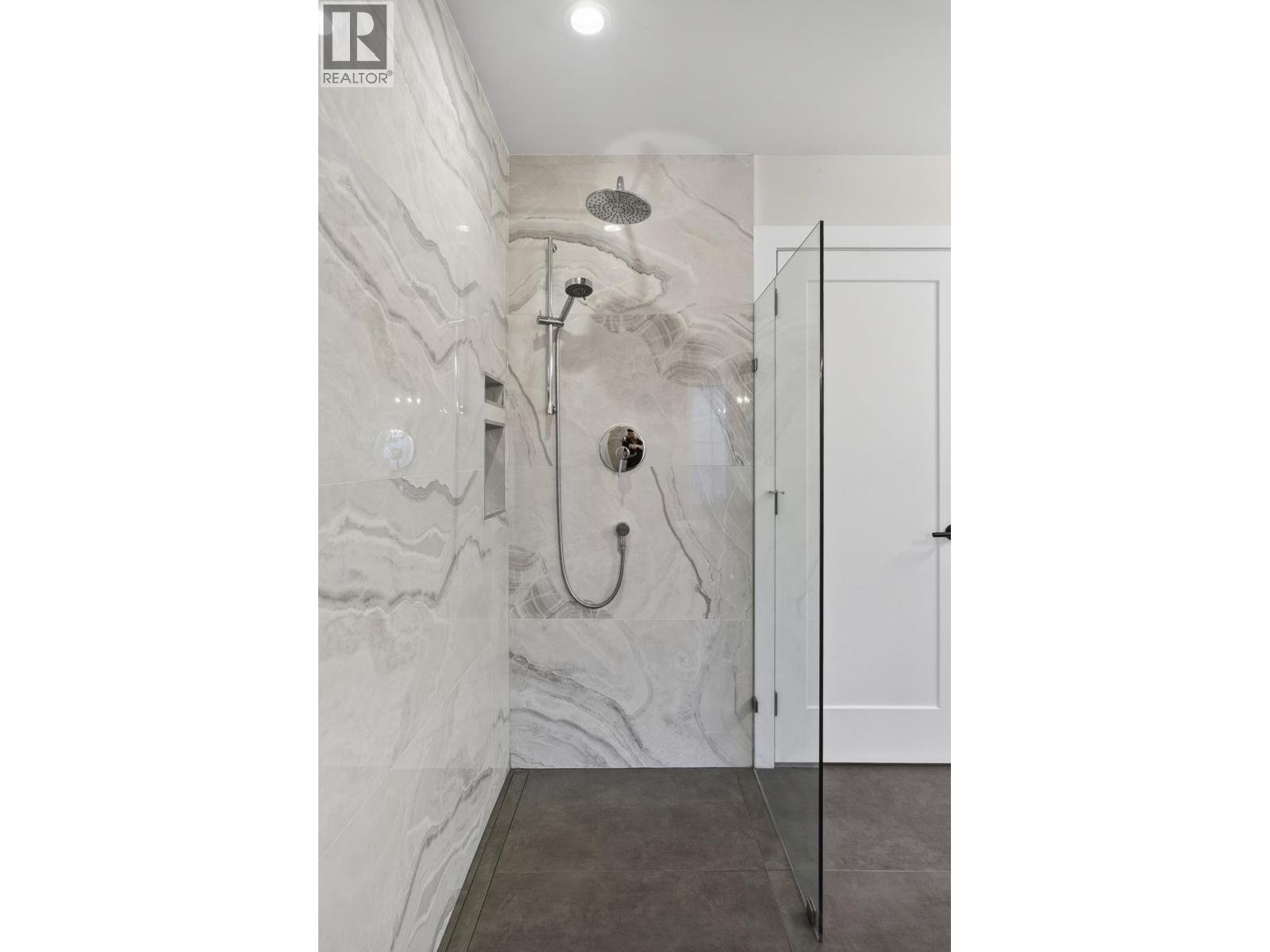 948 POIRIER STREET, Coquitlam