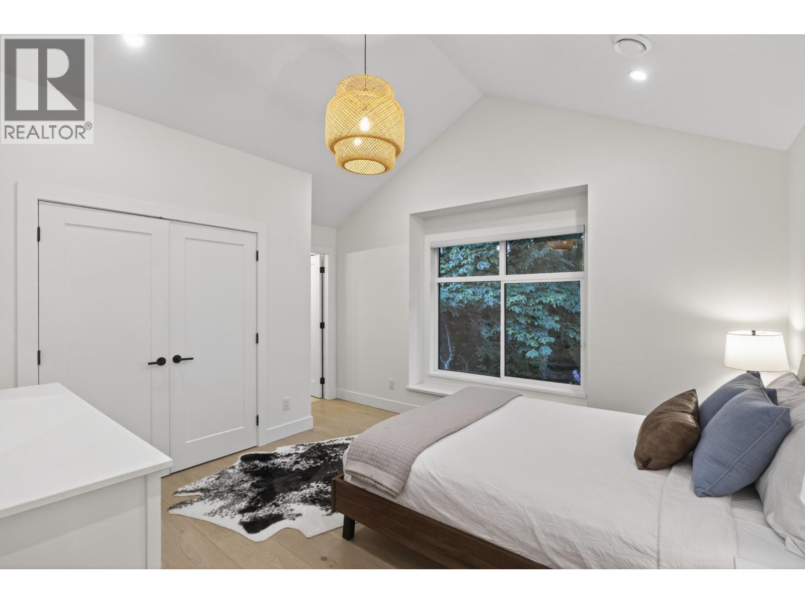 948 POIRIER STREET, Coquitlam