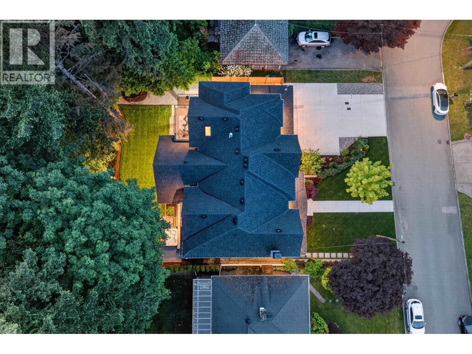 948 POIRIER STREET, Coquitlam