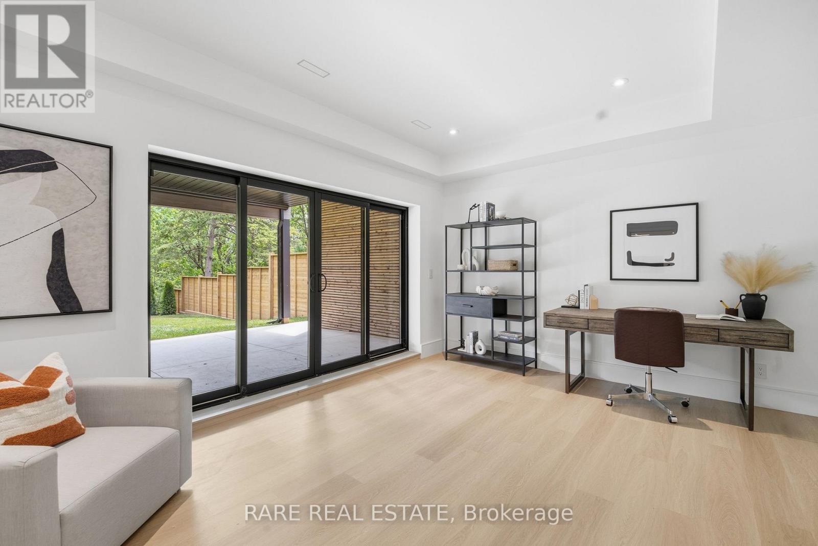 26 HAMPSHIRE HEIGHTS - 39