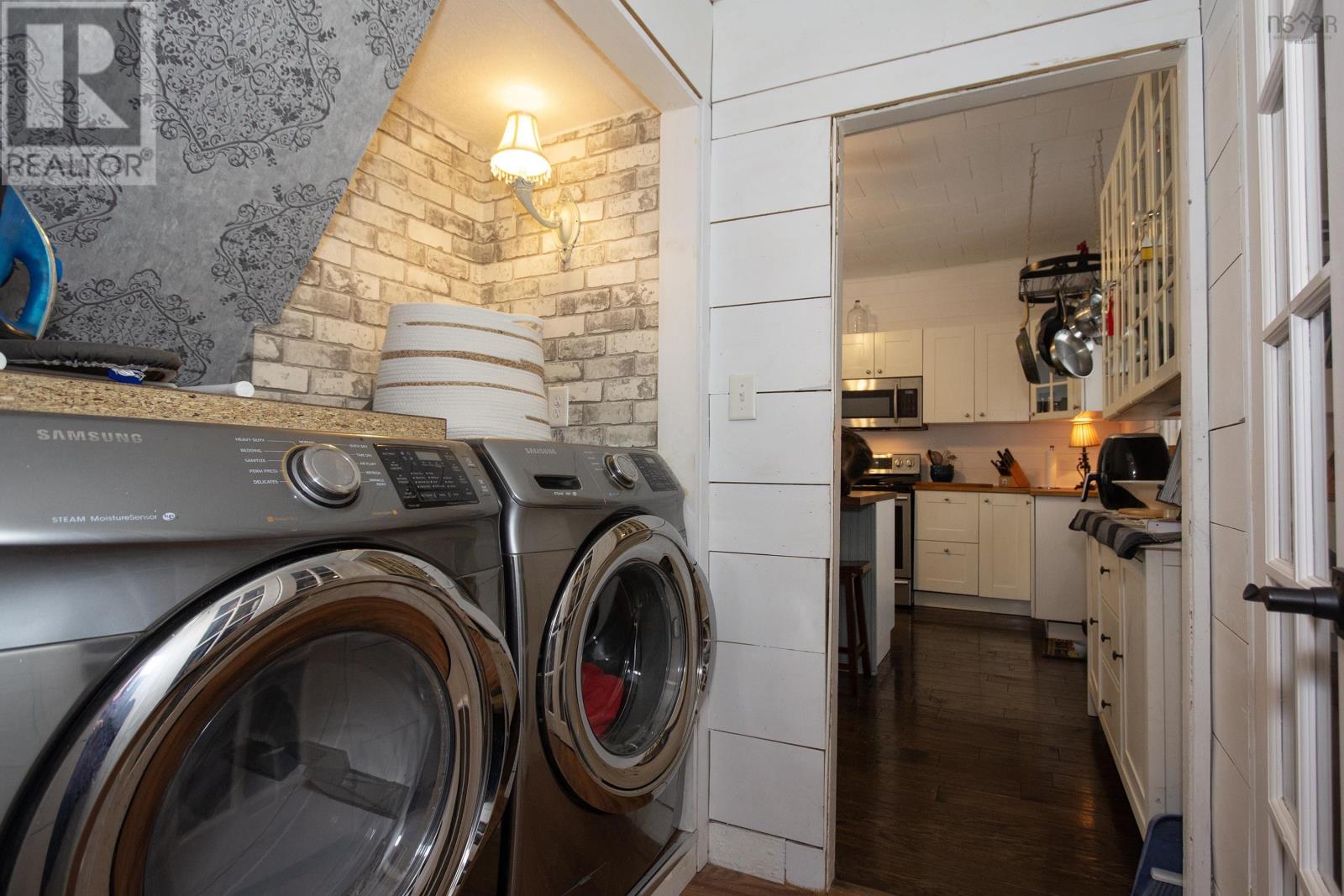 Property 22 of 50 of 340 Foundry Street