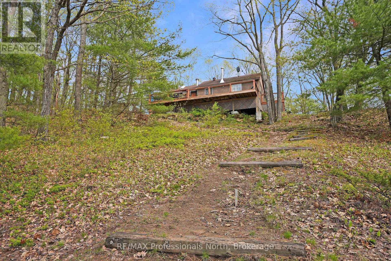 1012 IROQUOIS LANE - 24